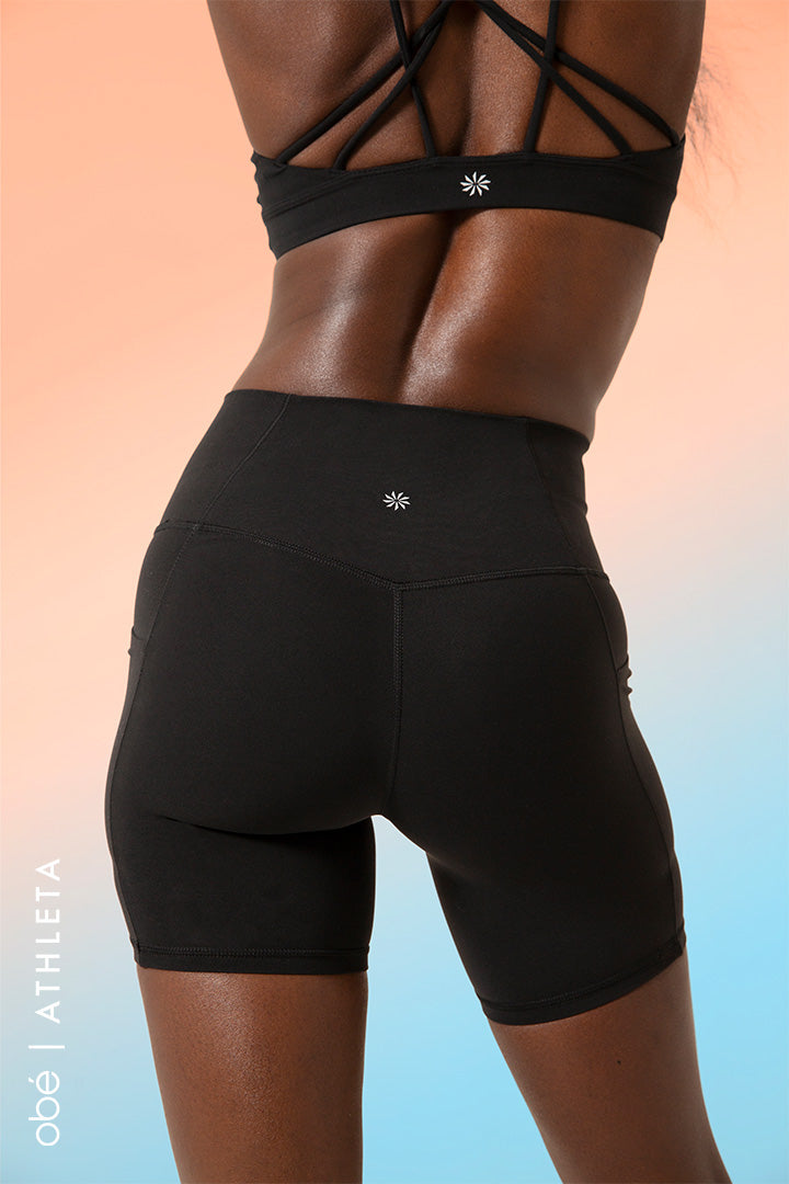 obé x Athleta Salutation Stash 7" Short, Black