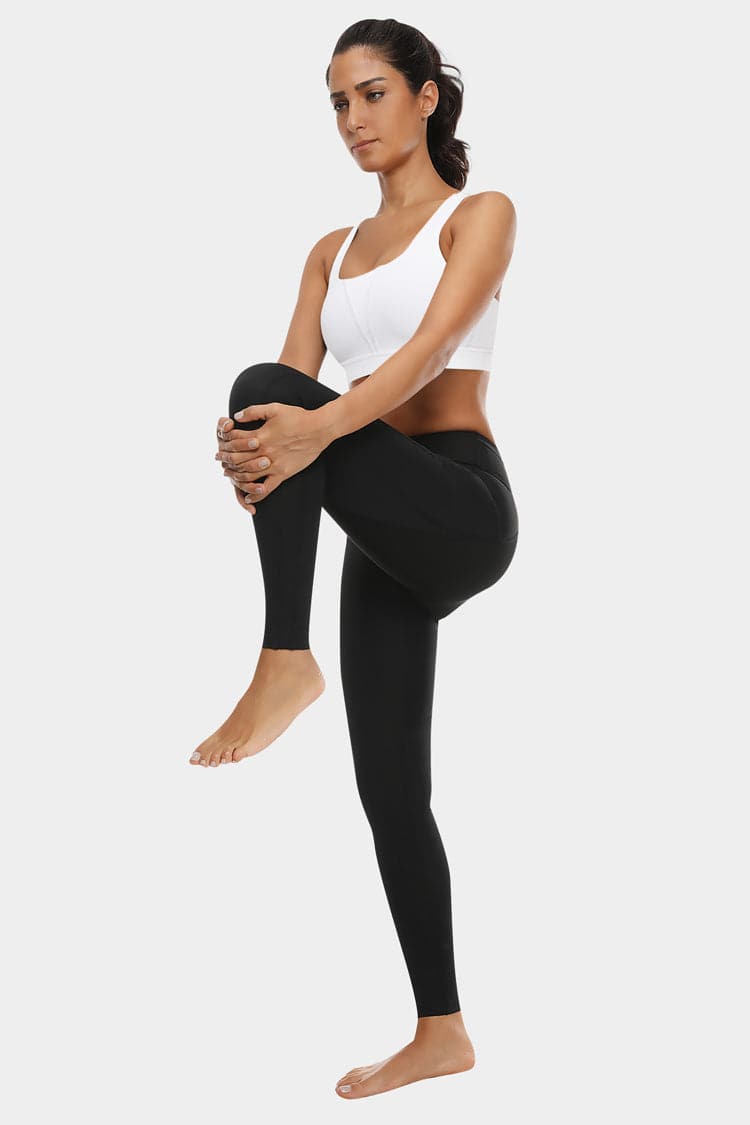 Vutru Lightly Supportive Padded Sports Bra
