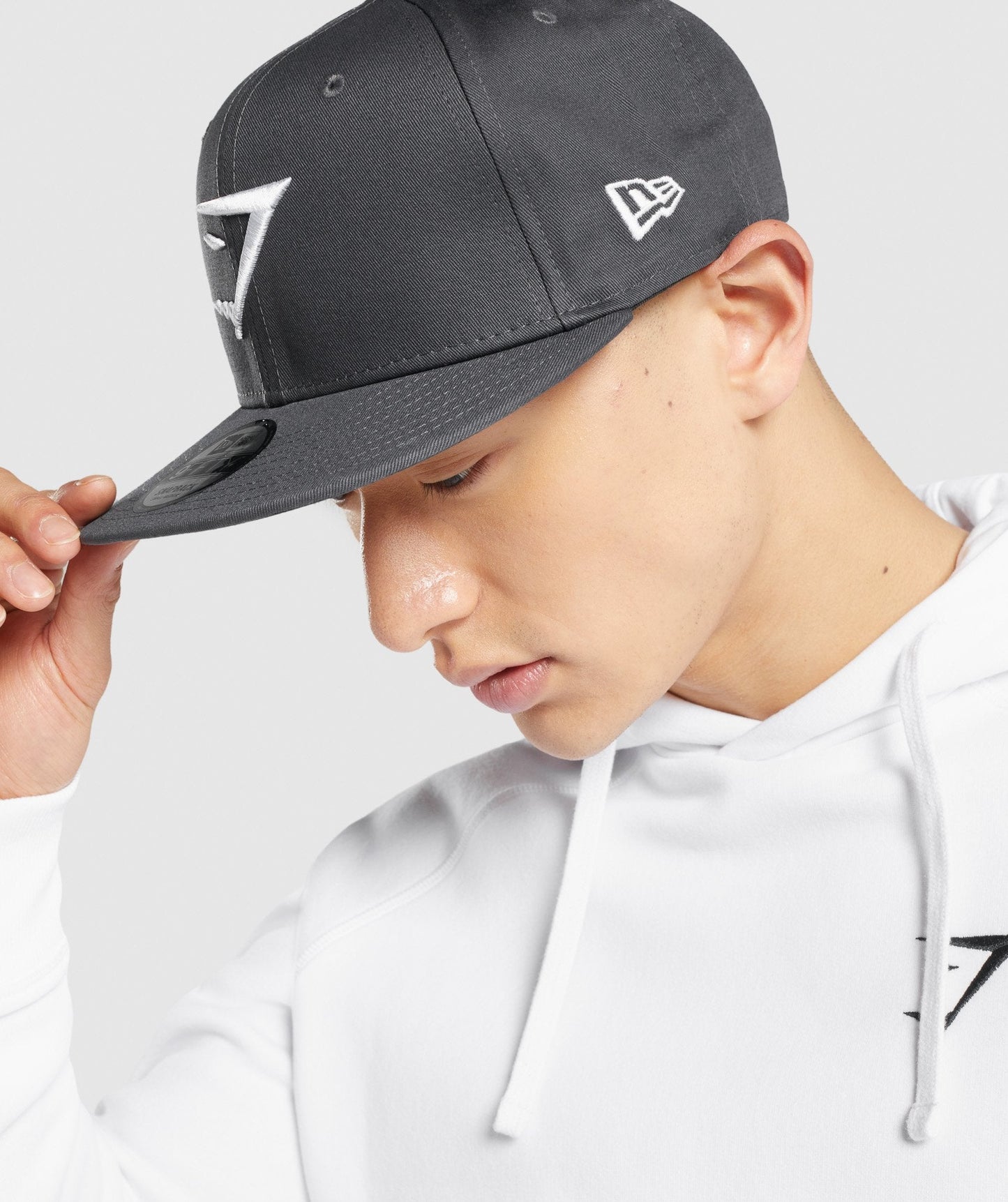 Gymshark New Era 9Fifty Snapback - Grey/White