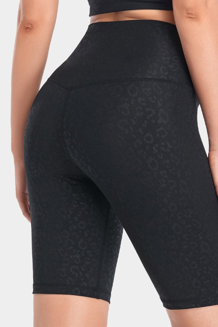 Vutru High-Wais Textured Yoga Shorts