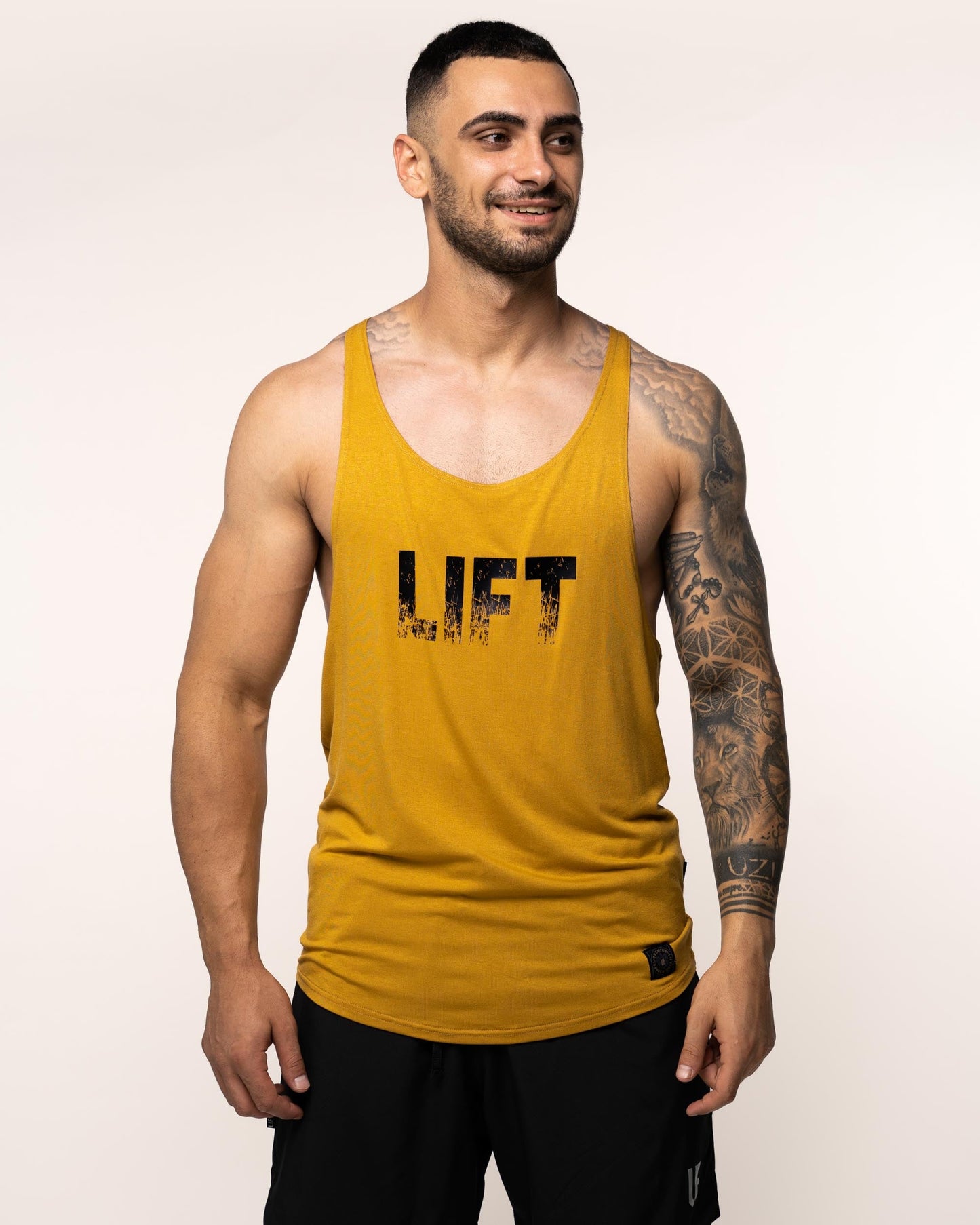 LIFT DISTRESSED STRINGER