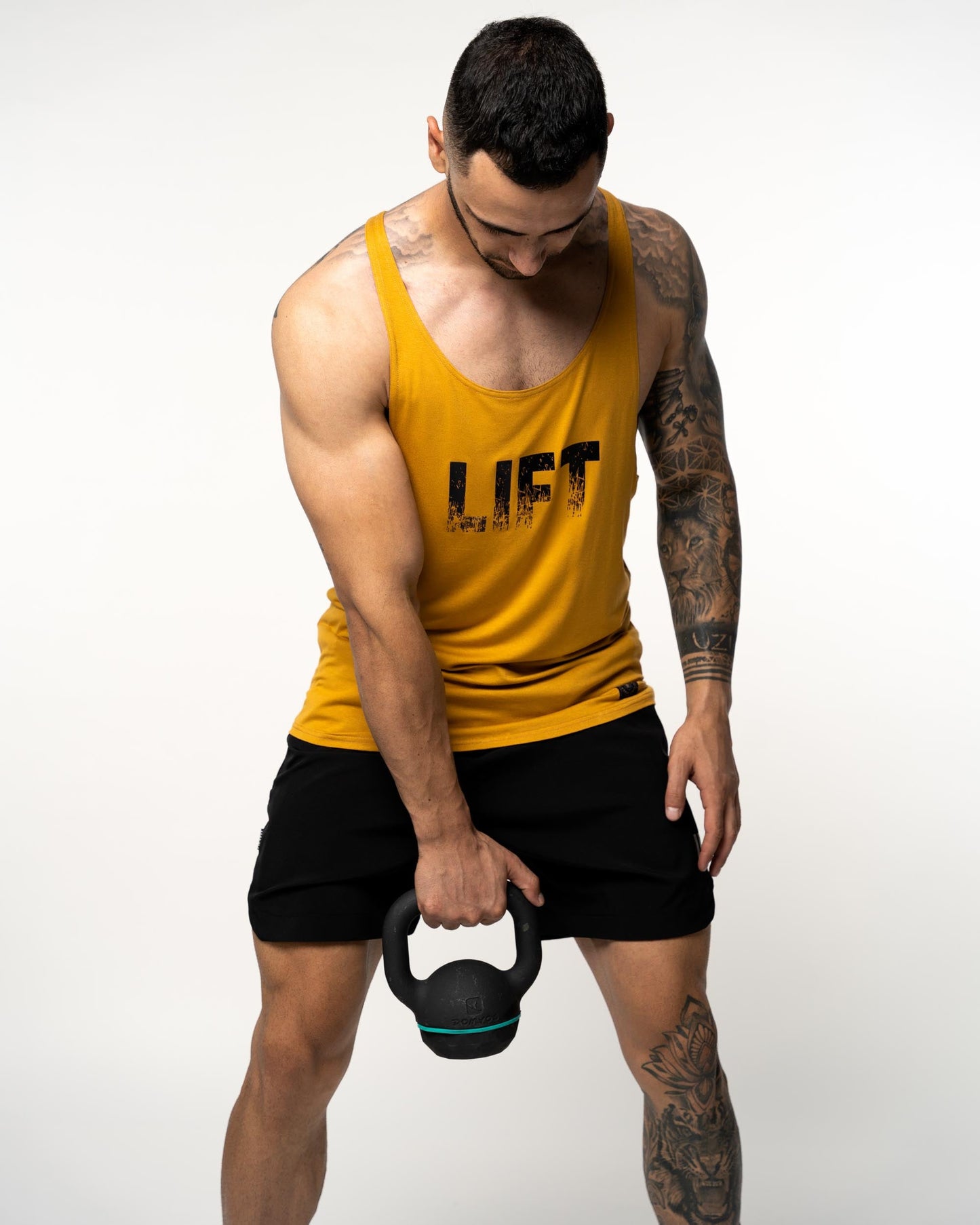 LIFT DISTRESSED STRINGER