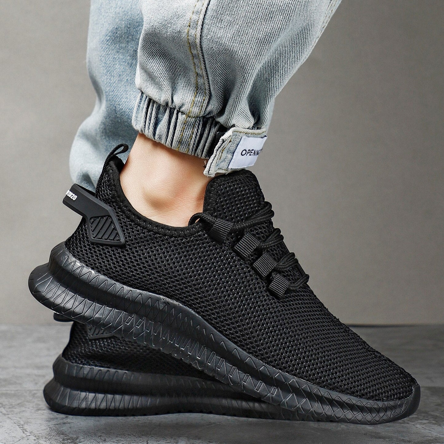 Breathable Men's Running Shoes